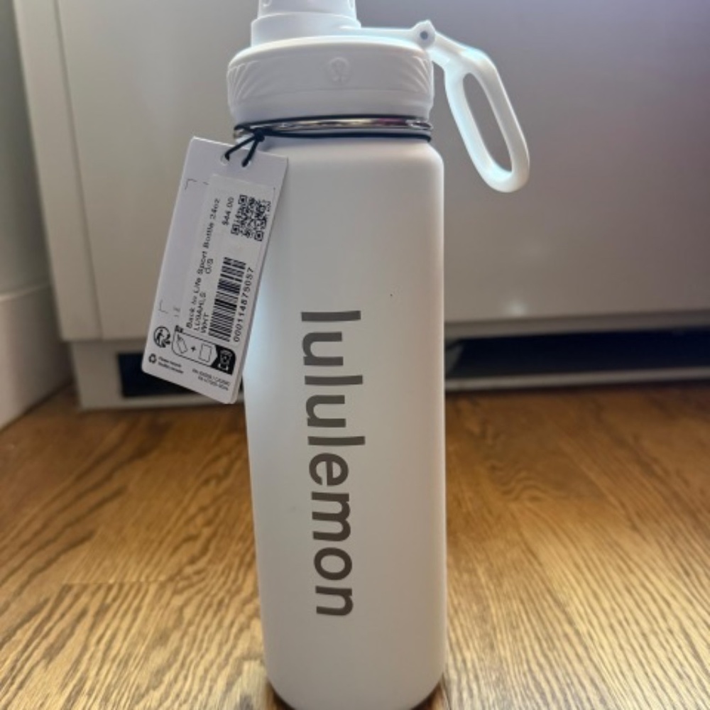 Lululemon Back To Life Sport Bottle 24oz - White - Picture 6 of 6